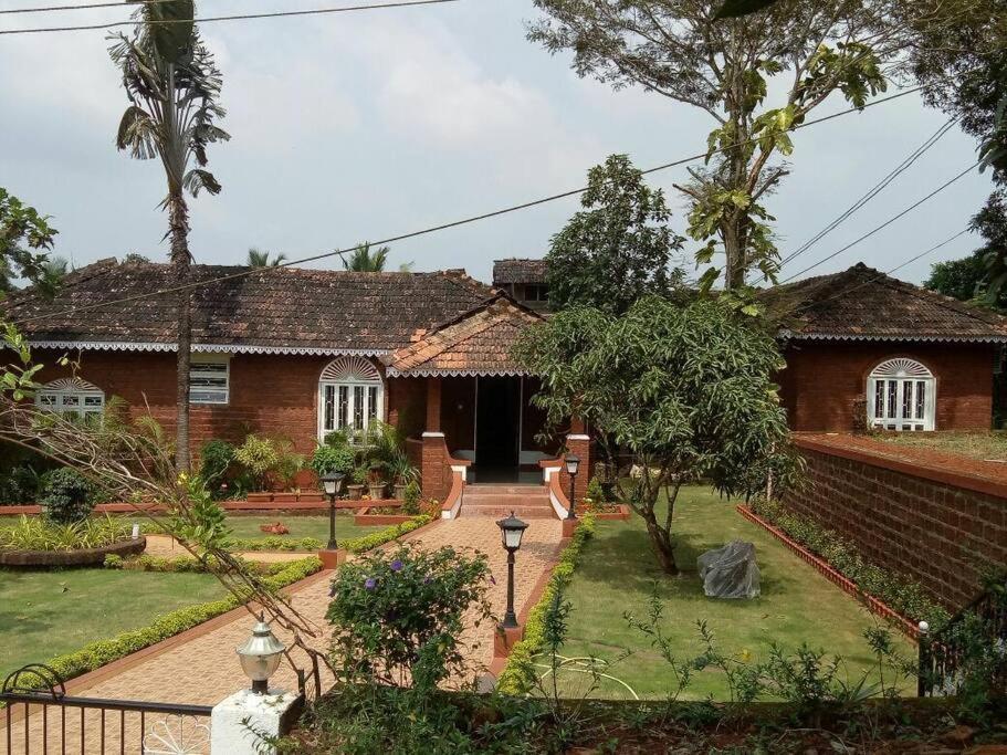 Pavoa Estate